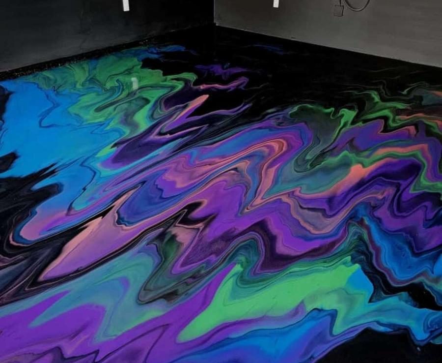 Garage metallic floor